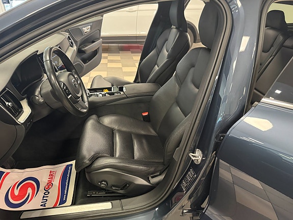 Volvo V60 17 of 19