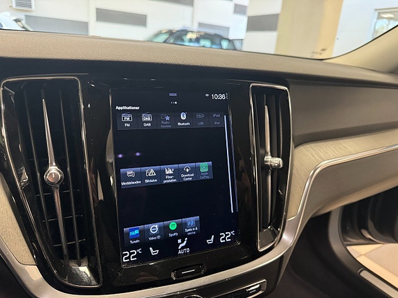 Volvo V60 9 of 19