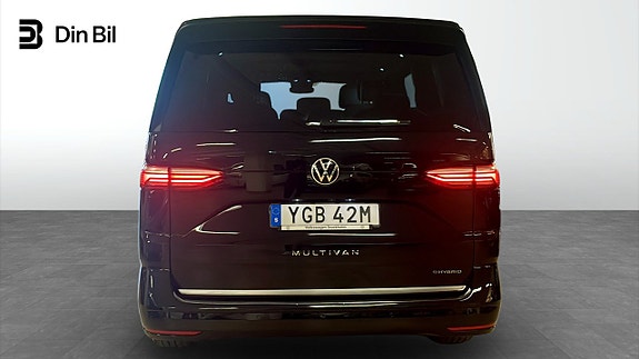 Volkswagen Multivan 5 of 12