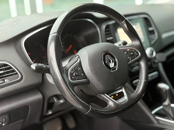 Renault Megane 22 of 30