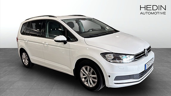 Volkswagen Touran 2 of 12