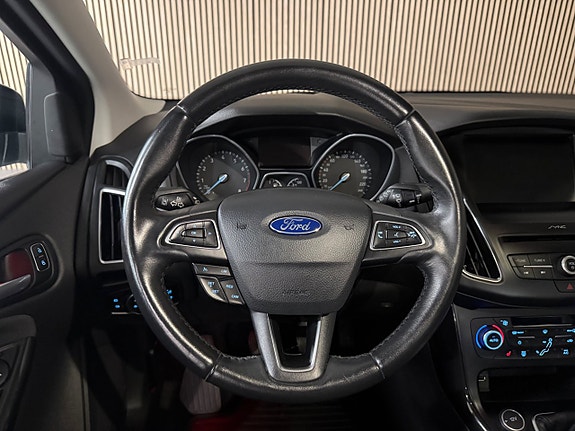 Ford Focus 15 of 25