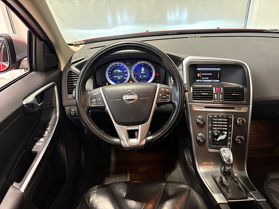 Volvo XC60 9 of 19