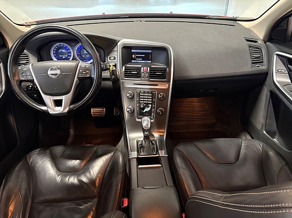Volvo XC60 10 of 19
