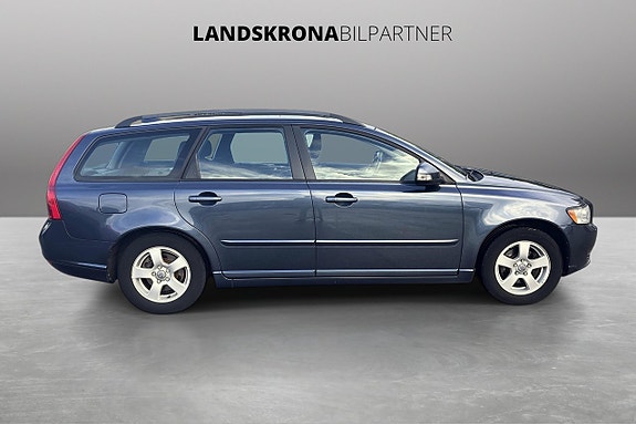 Volvo V50 4 of 20