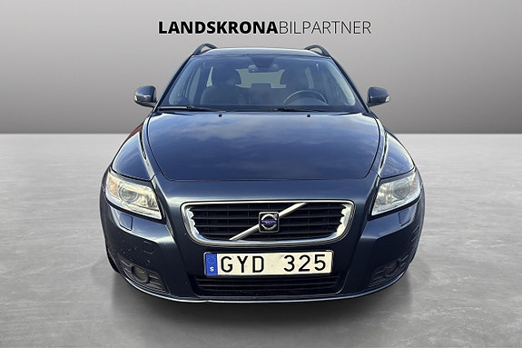 Volvo V50 2 of 20