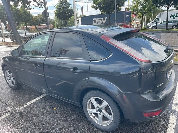 Ford Focus 4 of 6