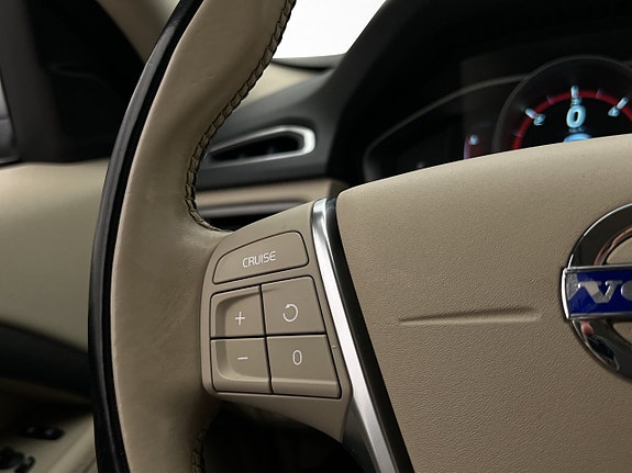 Volvo XC70 26 of 29