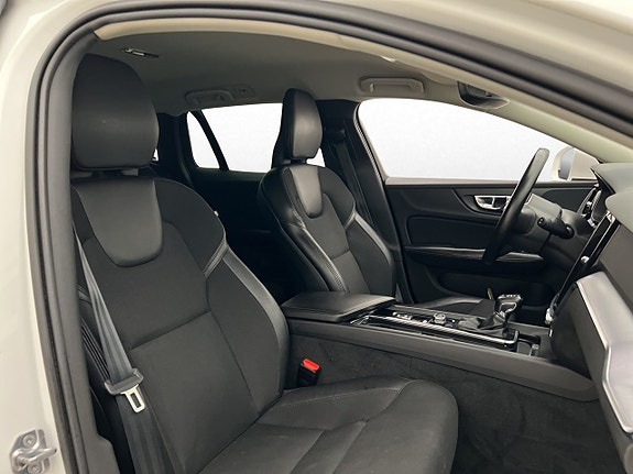 Volvo V60 26 of 30