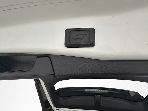 Toyota RAV4 29 of 30
