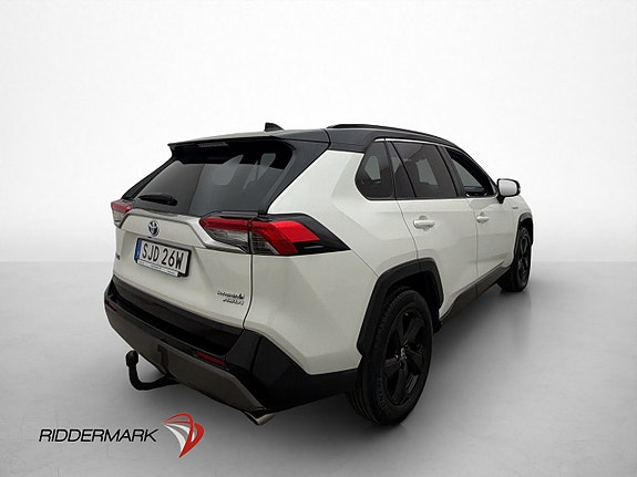 Toyota RAV4 8 of 30