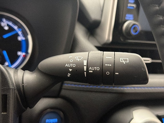 Toyota RAV4 20 of 30
