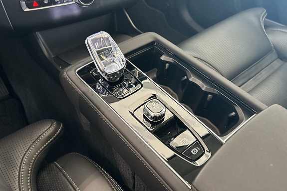Volvo XC90 22 of 28