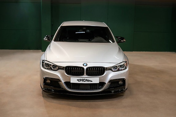 BMW 330e 5 of 28