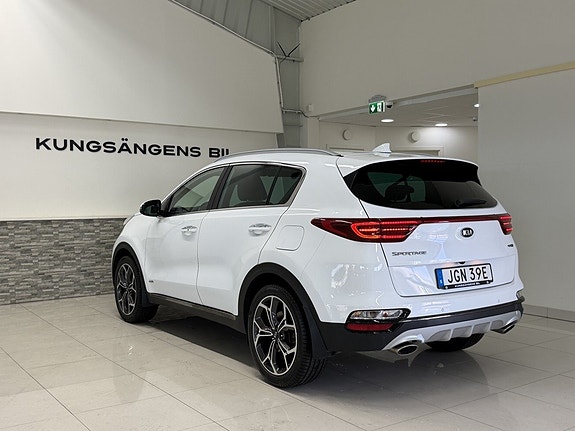 Kia Sportage 8 of 30
