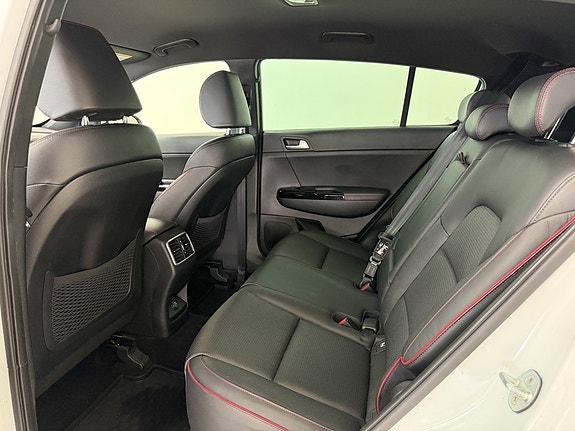 Kia Sportage 17 of 30