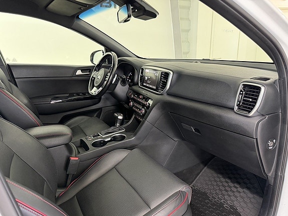 Kia Sportage 14 of 30