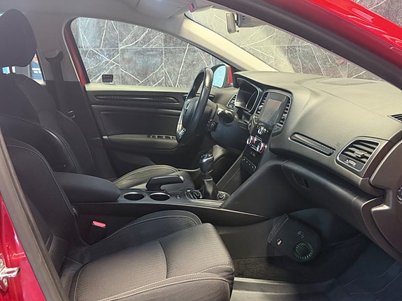 Renault Megane 13 of 22