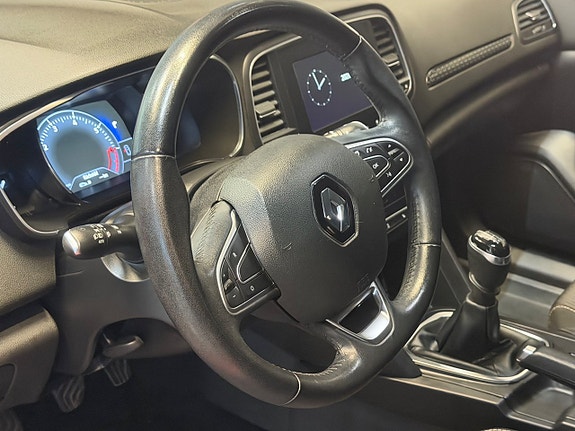 Renault Megane 17 of 22