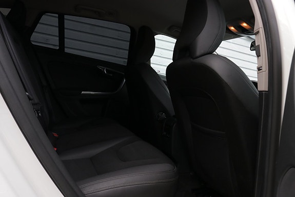 Volvo V60 11 of 15