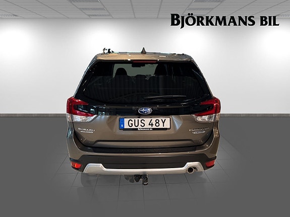 Subaru Forester 5 of 23