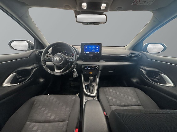 Toyota Yaris 10 of 15