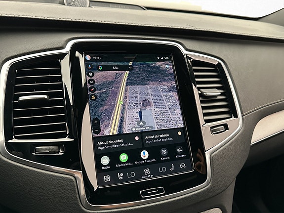 Volvo XC90 22 of 30