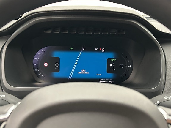 Volvo XC90 19 of 30