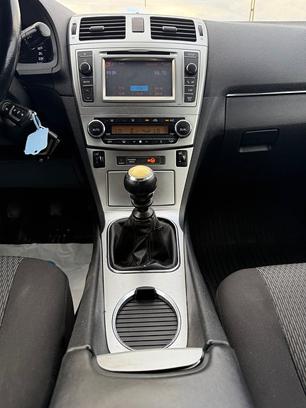 Toyota Avensis 19 of 22