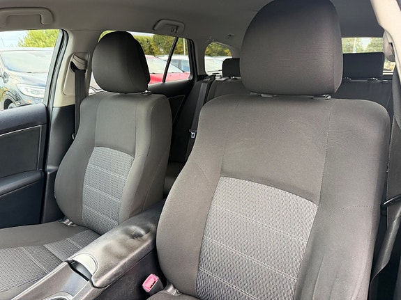 Toyota Avensis 11 of 22