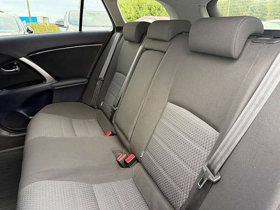 Toyota Avensis 12 of 22