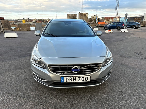 Volvo V60 4 of 10