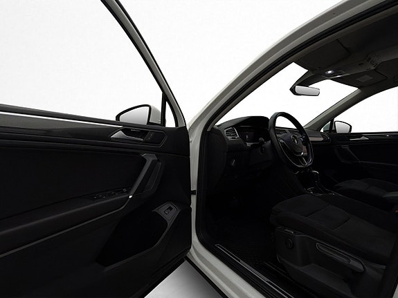 Volkswagen Tiguan Allspace 11 of 30