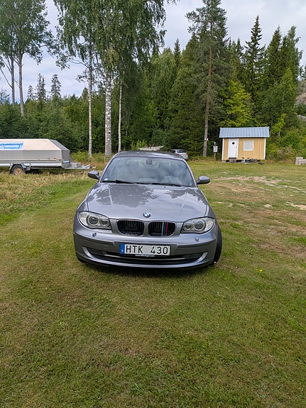 BMW 123d 3 of 4