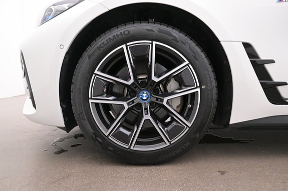 BMW i4 27 of 27