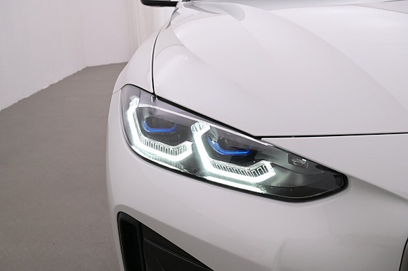 BMW i4 26 of 27