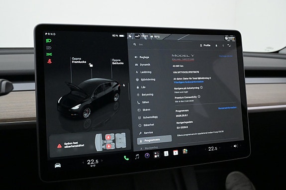 Tesla Model Y 9 of 27