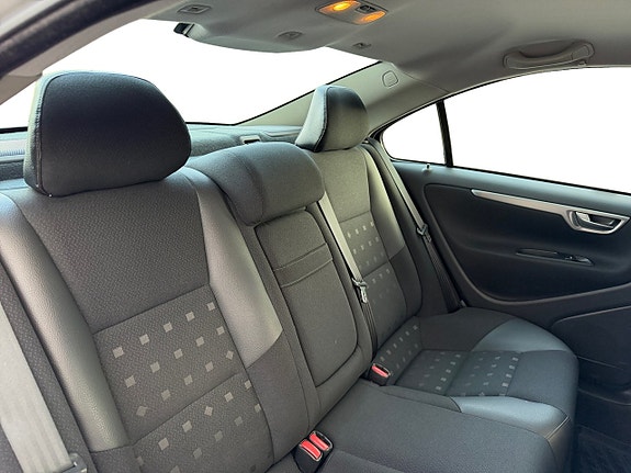 Volvo S60 14 of 14