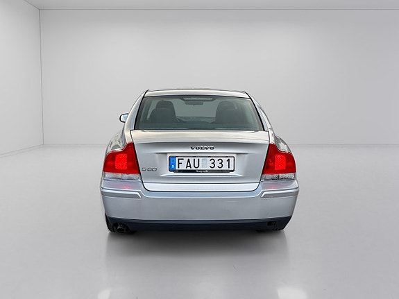 Volvo S60 7 of 14