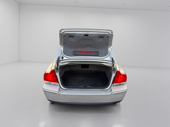 Volvo S60 8 of 14