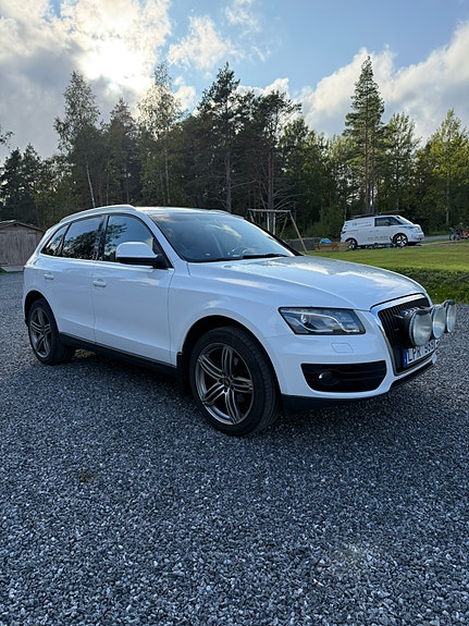 Audi Q5 2 of 7