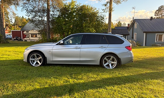 BMW 320d 2 of 6