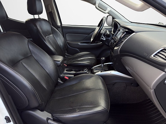 Mitsubishi L200 12 of 18