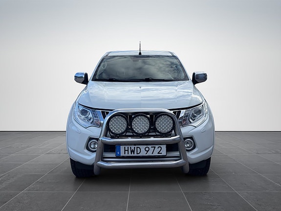Mitsubishi L200 8 of 18
