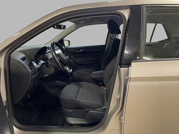 Skoda Fabia 9 of 16