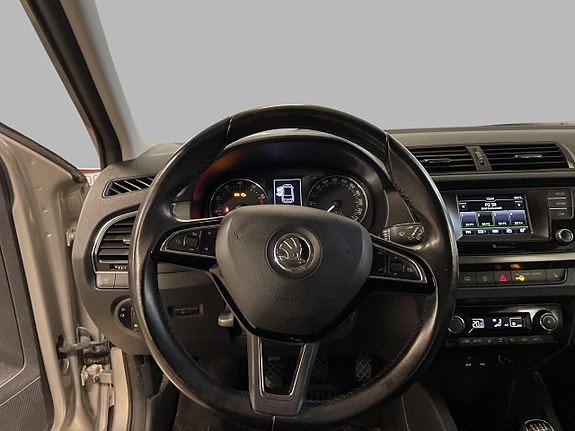 Skoda Fabia 10 of 16