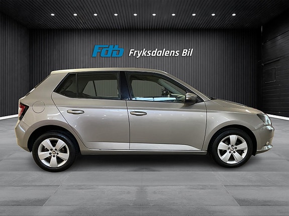 Skoda Fabia 6 of 16