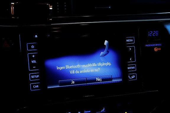 Toyota Auris 10 of 12