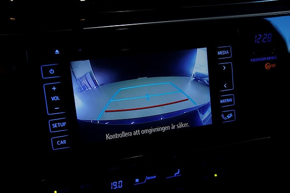 Toyota Auris 9 of 12