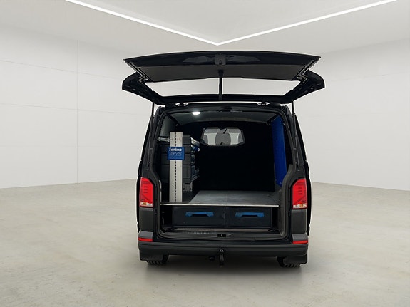 Volkswagen Transporter 12 of 30